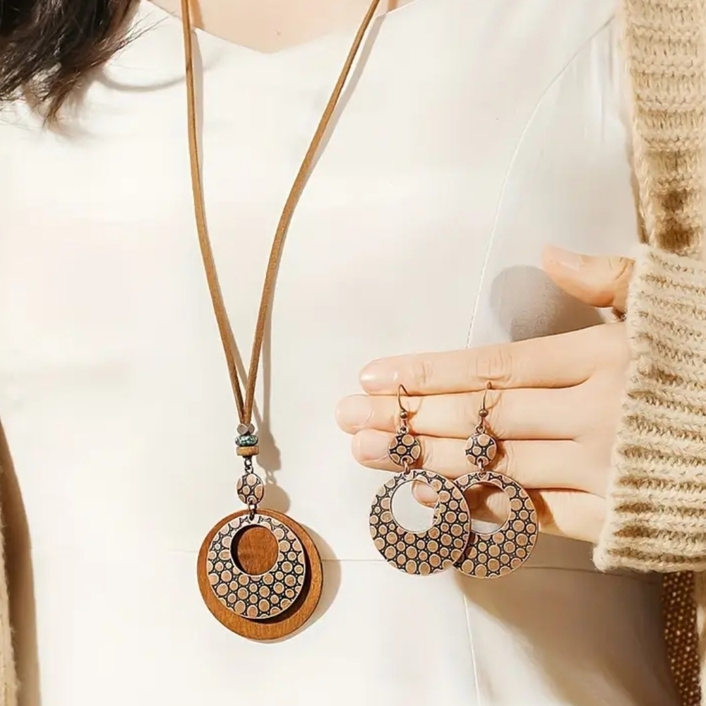 Brown Rustic Circle Pendant Necklace Set